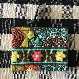 EUC Vera Bradley Coin Purse Wallet in FLOWER SHOWER